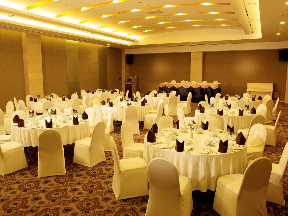 Daegu Grand Hotel Exterior foto